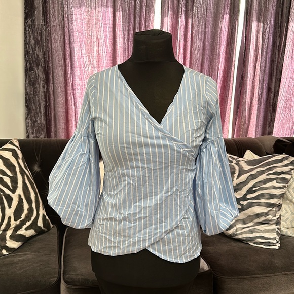 Twenty East puffer sleeve wrap shirt - Picture 1 of 3